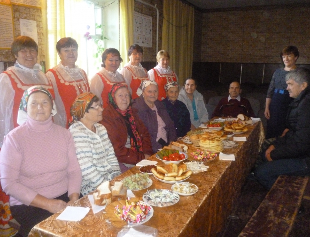 И чай пили, и песни пели